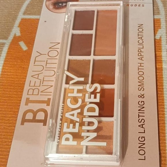 Eyeshadow palette - Picture 1 of 2